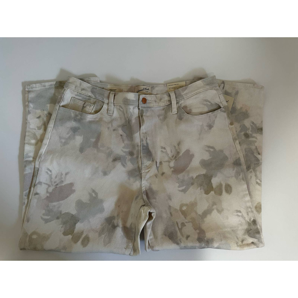 Universal Thread Womens Watercolor Vintage Straight Leg Stretch Jeans 12/31R NWT